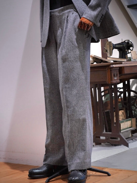 ADASAN (GREY・BLACK)
