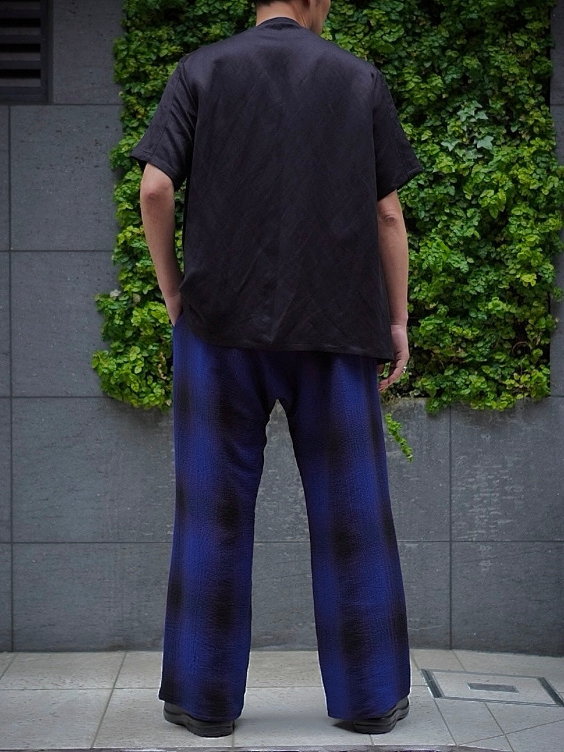 RIBBED NECK NO SIDE SEAM TEE SHIRT