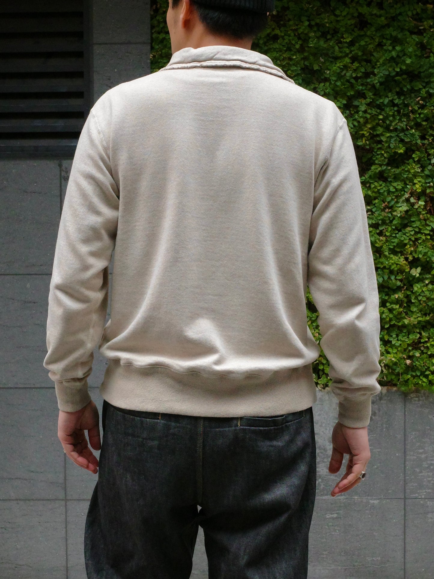 HALF ZIP TOP