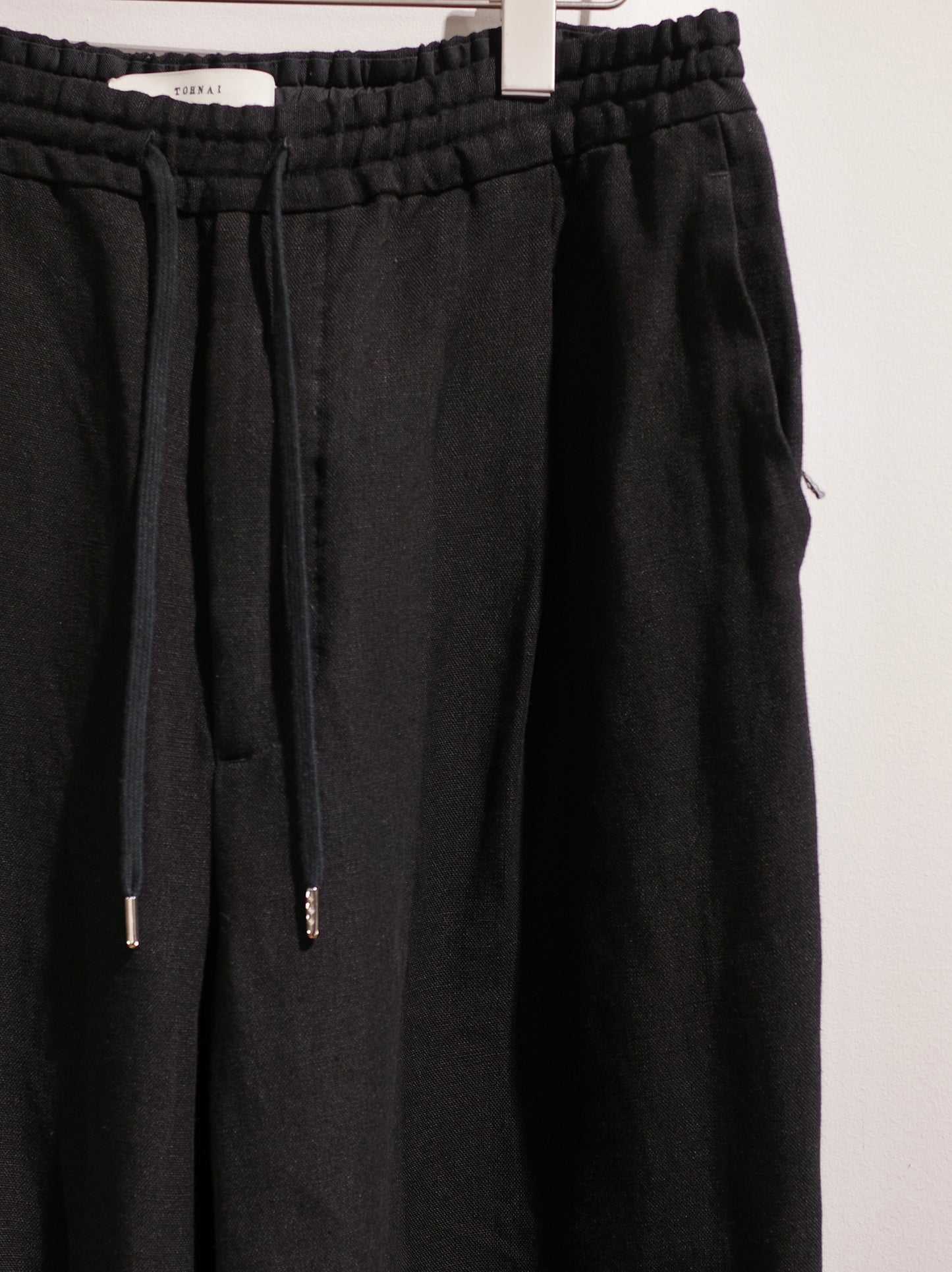 ROUGH LINEN CANVAS / RELAXED TROUSER