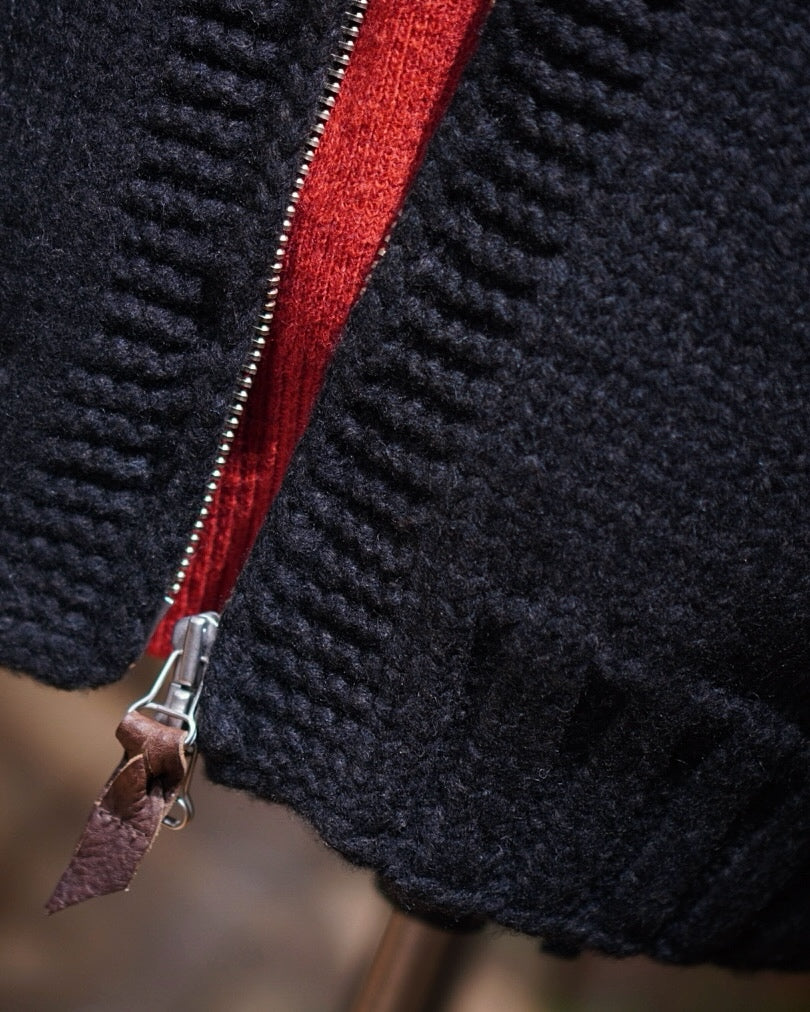 COWICHAN SWEATER / YAK & LUMB MULTI PLY HAND KNITTING