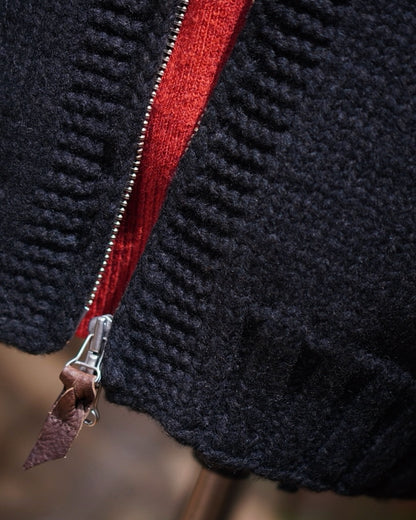 COWICHAN SWEATER / YAK & LUMB MULTI PLY HAND KNITTING