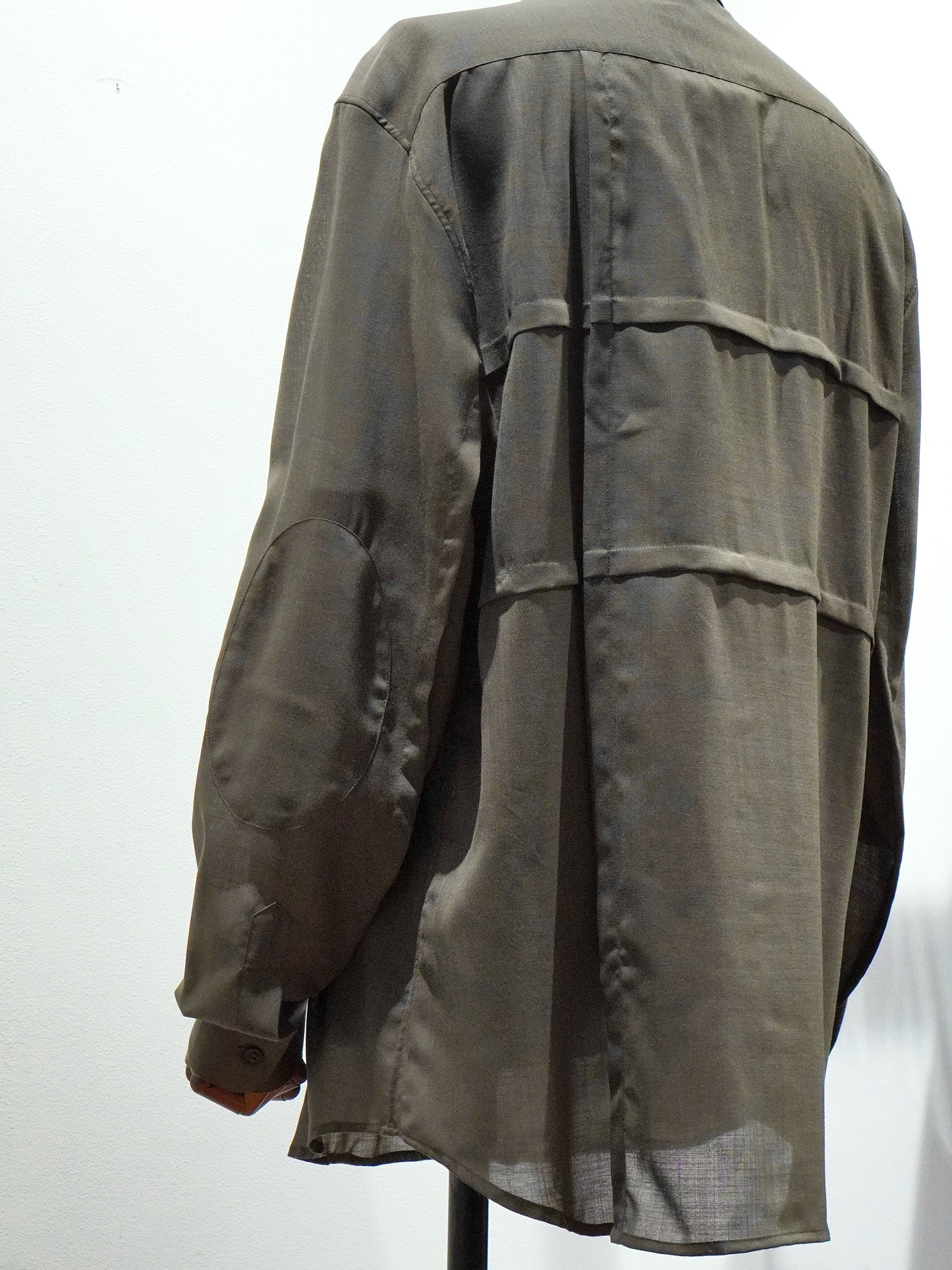 BASQUIAT – detachable collar