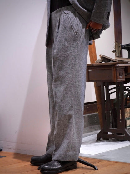 ADASAN (GREY・BLACK)