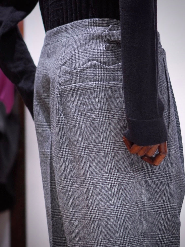 ADASAN (GREY・BLACK)