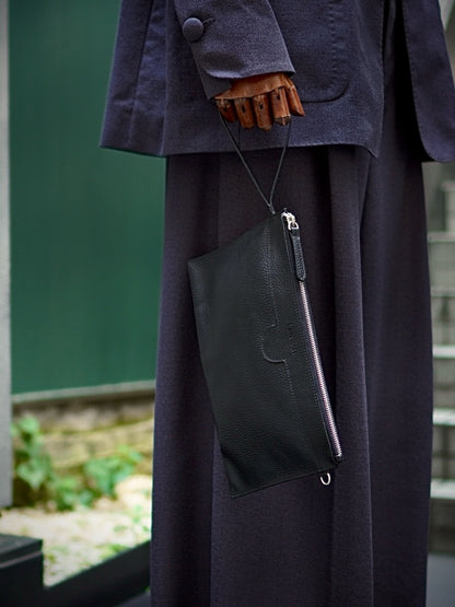 T MANILLA ENVELOPE