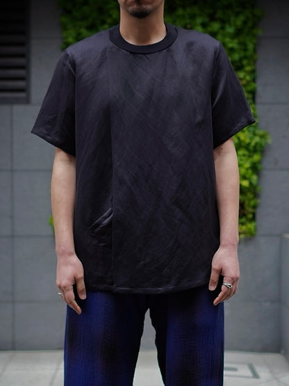 RIBBED NECK NO SIDE SEAM TEE SHIRT