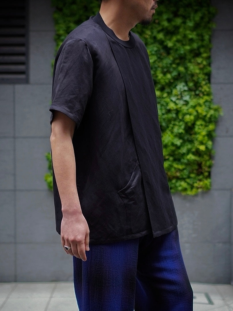 RIBBED NECK NO SIDE SEAM TEE SHIRT