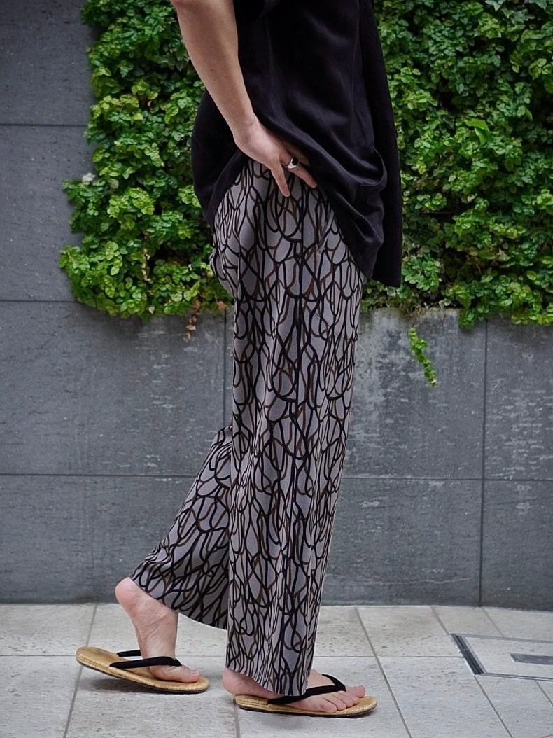 SOFT SEAM REVERSIBLE SAROUEL BAGGY PANTS
