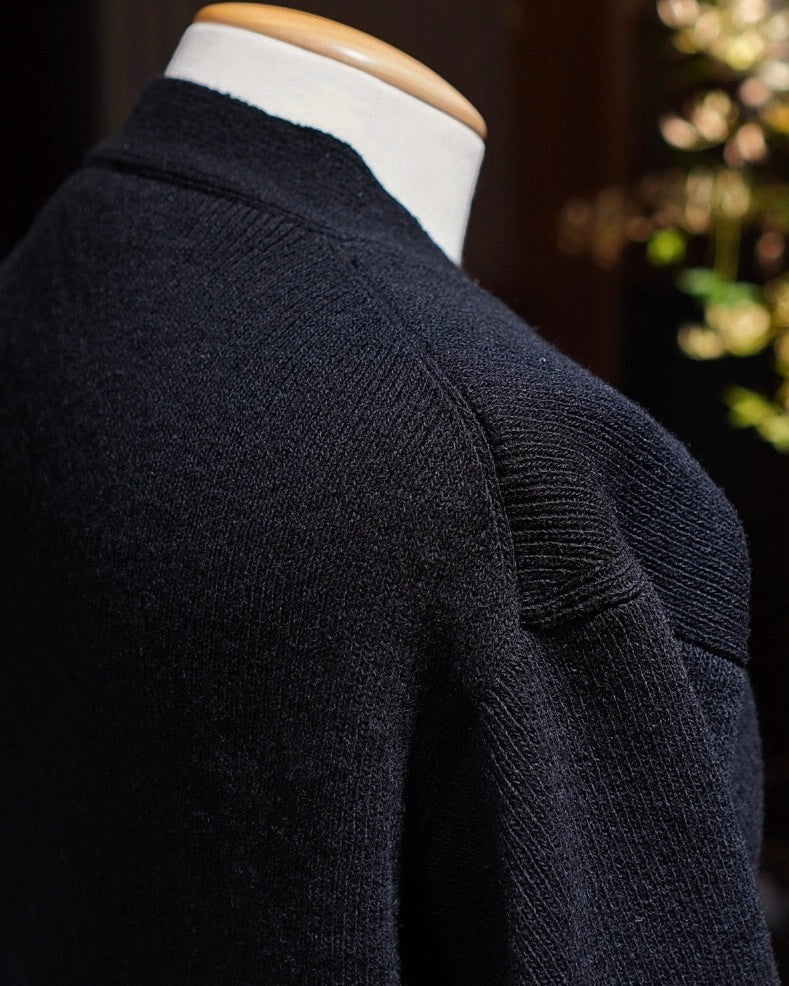 CROSS V NECK SWEATER / HARD TWISTED SHETLAND WOOL