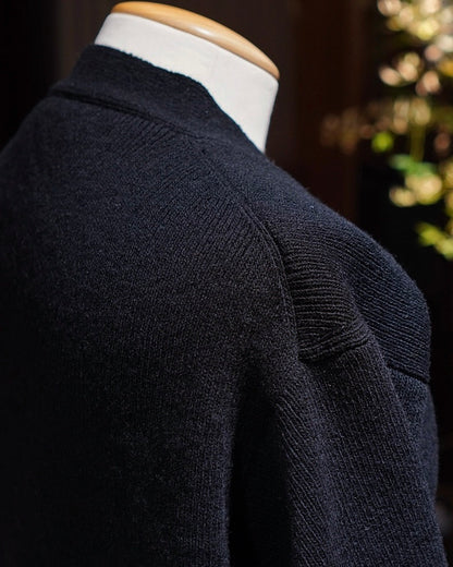 CROSS V NECK SWEATER / HARD TWISTED SHETLAND WOOL