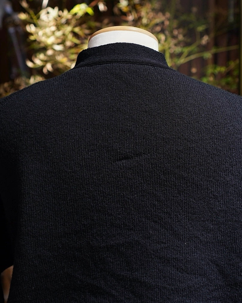 CROSS V NECK SWEATER / HARD TWISTED SHETLAND WOOL