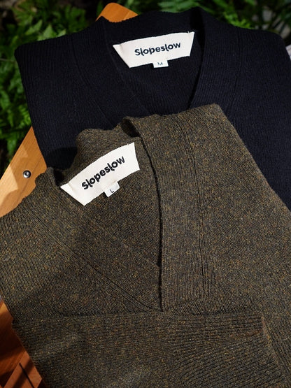 CROSS V NECK SWEATER / HARD TWISTED SHETLAND WOOL